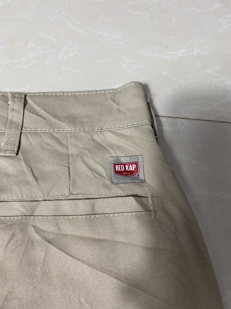 Red Kap Khaki Work Shorts Size 36 (Category: Shorts) located in Muntinlupa City. Submitted by ajdomingo504210 (Listing ID 1468069528, Image 3). Description: RED KAP KHAKI SHORTS NO ISSUE NEED WASH EXACT DIMES WAIST:36” LENGTH:22.5” HEM: 13”.