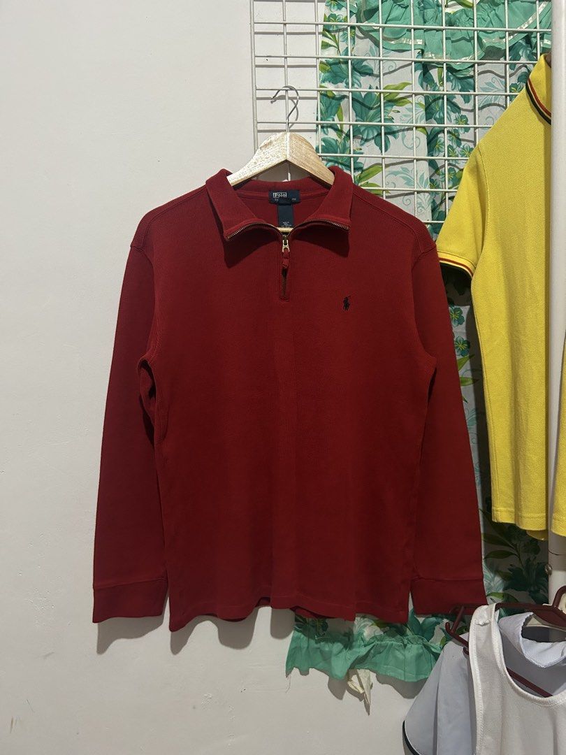 RED RALPH LAUREN QZIP (Category: Coats, Jackets and Outerwear) located in Rodriguez. Submitted by thriftwitharn (Listing ID 1468218367, Image 1). Description: RL QZIP RED WIDTH 20.5 LENGHT 26 COLORATE 9.5/10 NO ISSUE.