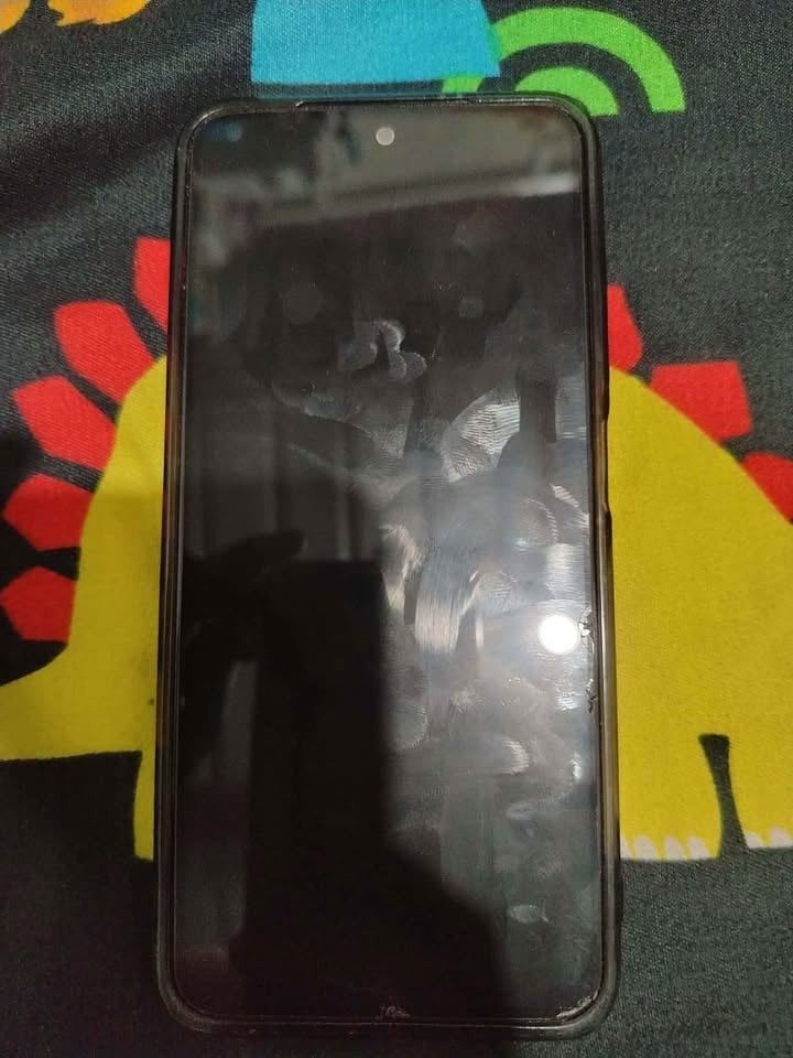 Redmi Note 10s (Category: Android Others) located in Quezon City. Submitted by purplevioletalli (Listing ID 1468067671, Image 2). Description: Selling Redmi note 10s Issue nya dents lang due to usage and may minimal na bump sa likod (possible battery) Helio G95 6/128GB Unit only price negotiable Can do Meet up SM fairview/SM tungko/Novaliches/Cubao/ Malaria/Tala/ Philcoa/Mandaluyong.