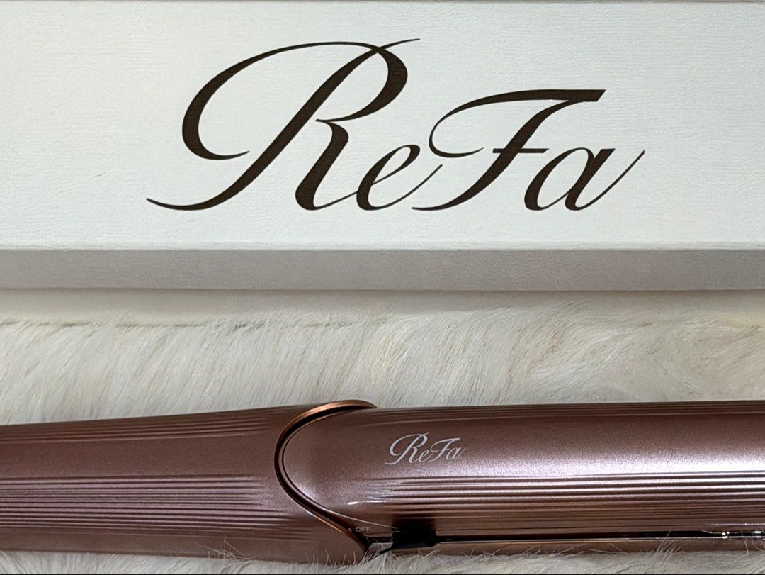 Refa Hair Straightener in Pink (Category: Hair) located in Meycauayan. Submitted by boldrabbit.3a0187 (Listing ID 1467881785, Image 1). Description: Complete with box Bought in Japan March 2026.
