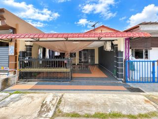 (Category: ) located in . Submitted by mudah585227 (Listing ID 1467562623, Image 1). Description: .