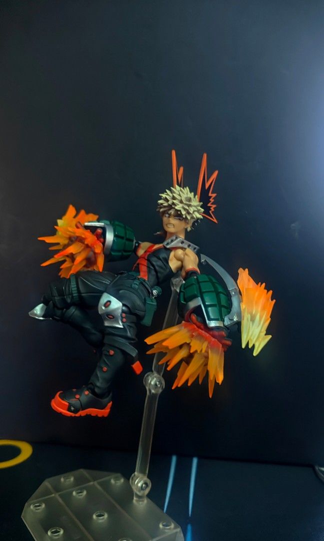 Revoltech Katsuki Bakugo (Category: Action & Battle Toys) located in Binan City. Submitted by jiyaaaaan.earth (Listing ID 1468225048, Image 3). Description: - Item: Katsuki Bakugo Revoltech Figure (Series No. 022) - Condition: Original box and plastic tray packaging included - Features: Highly articulated joints for dynamic posing - Inclusions: Blast effects, interchangeable faceplates, and hands, onomatopoeia effects - Perfect for My Hero Academ