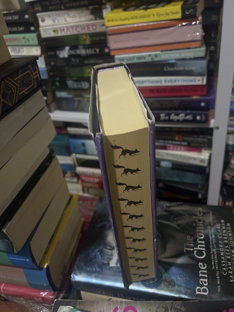 Richard osman the last devil to day purple (Category: Storybooks) located in Gapan. Submitted by booknest (Listing ID 1468173775, Image 2). Description: Have damage on dust cover and slightly tan on middle edge but has sprayed edges po Mop:gcash Mod:tiktok .
