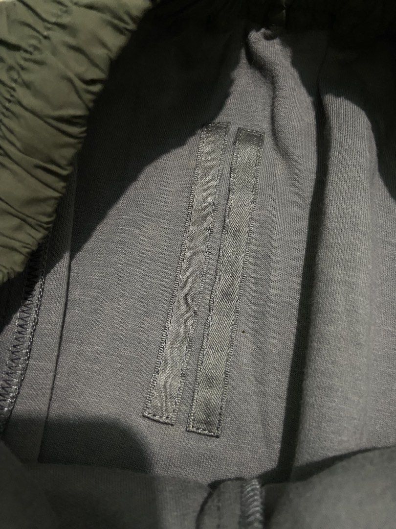 RICK OWENS DROP CROTCH PODS SHORT (Category: Shorts) located in Bulacan. Submitted by rrthrifts (Listing ID 1468127885, Image 3). Description: EXCELLENT CONDITION SIZE MEDIUM ON TAG NO ISSUE 1499PHP PLUS SHIPPING FEE ONLY.