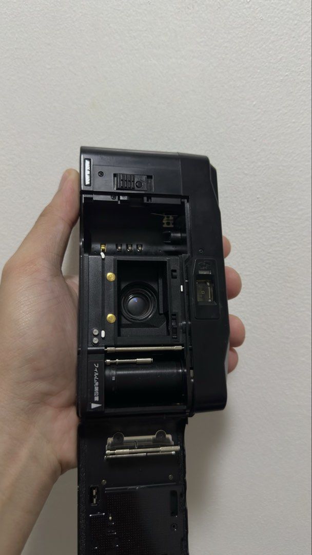RICOH FF-70D (Category: Cameras) located in Quezon City. Submitted by morphlinggg (Listing ID 1468086684, Image 3). Description: Selling my personal film camera sharp rikenon f2.8 lens no issue 📍QC.