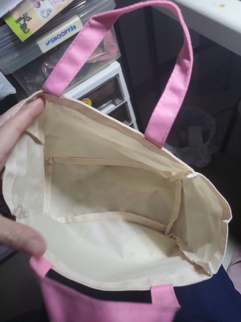 Rilakkuma small hand bag (Category: Tote Bags) located in Caloocan City. Submitted by lynette1977 (Listing ID 1468262471, Image 2). Description: .