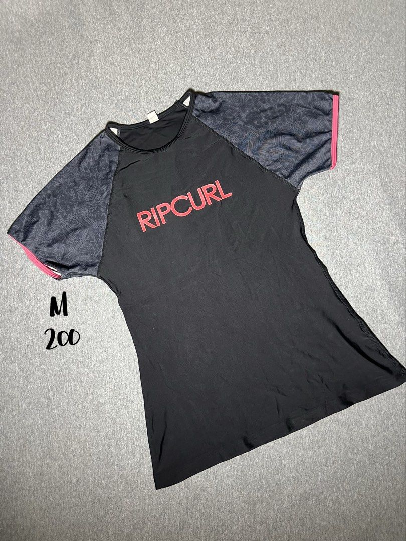 Rip Curl short sleeve rash guard (Category: Rash guard) located in Las Pinas. Submitted by jilanah (Listing ID 1468194013, Image 1). Description: .