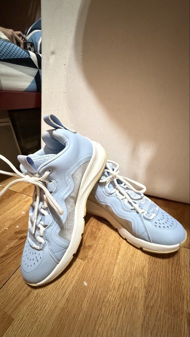 Rip It shoes (Category: Sneakers) located in Las Pinas. Submitted by mabs_treasures (Listing ID 1468147400, Image 3). Description: this is US 7.5 size never been worn.