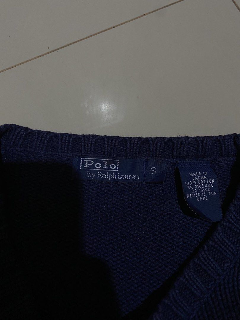 RL Knitted sweater small (Category: Coats, Jackets and Outerwear) located in Nagcarlan. Submitted by nsh.c (Listing ID 1468075174, Image 3). Description: Excellent condition Cr:9.8/10 Dimes:22.5X17 No issue ganda neto promise.