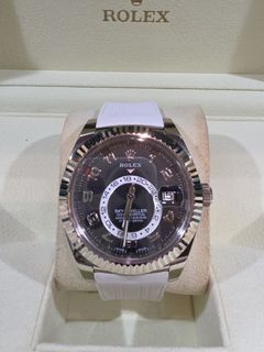 (Category: ) located in . Submitted by thechronographcollective (Listing ID 1459834149, Image 1). Description: .