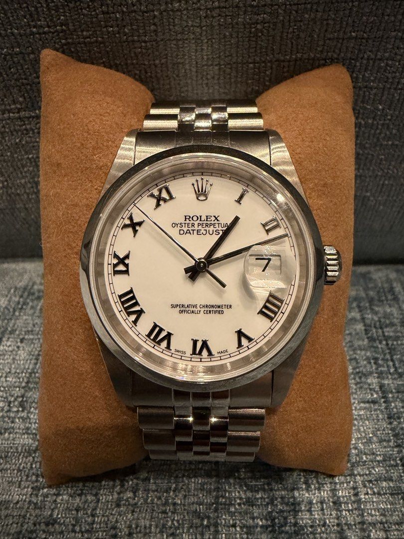 Rolex Datejust White Dial Roman Numerals (Category: Luxury Watches) located in Manila. Submitted by corte.collection (Listing ID 1468065041, Image 1). Description: • Model/Series: Rolex Datejust (typically reference 16200 or 116200). • Case Size: 36mm, a traditional and versatile unisex proportion. • Watch Only—Excellent Condition ⌚️ 📍Meetup @ Makati Shangrila / Shipping Worldwide ✈️ 📲 Follow us on our socials (FB & IG) @ Corté / corte.collecti