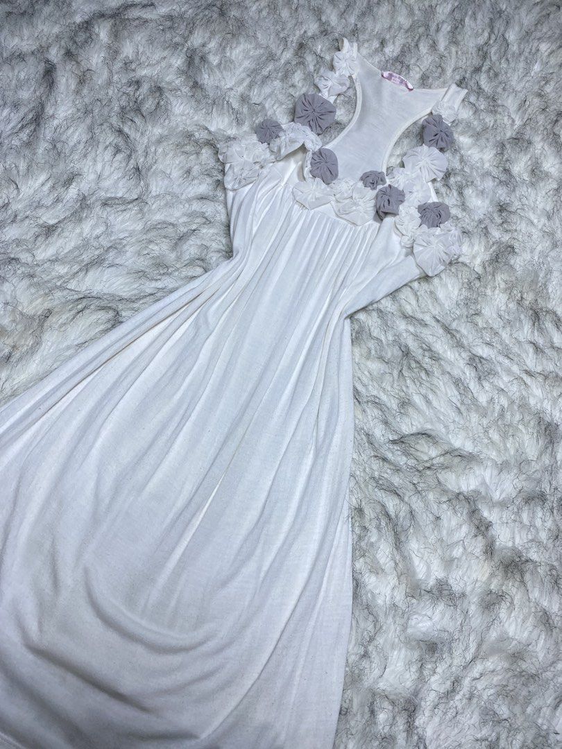 Romeo & juliet couture (medium) (Category: Undergarments & Loungewear) located in Manila. Submitted by csjlgen (Listing ID 1468087463, Image 3). Description: .