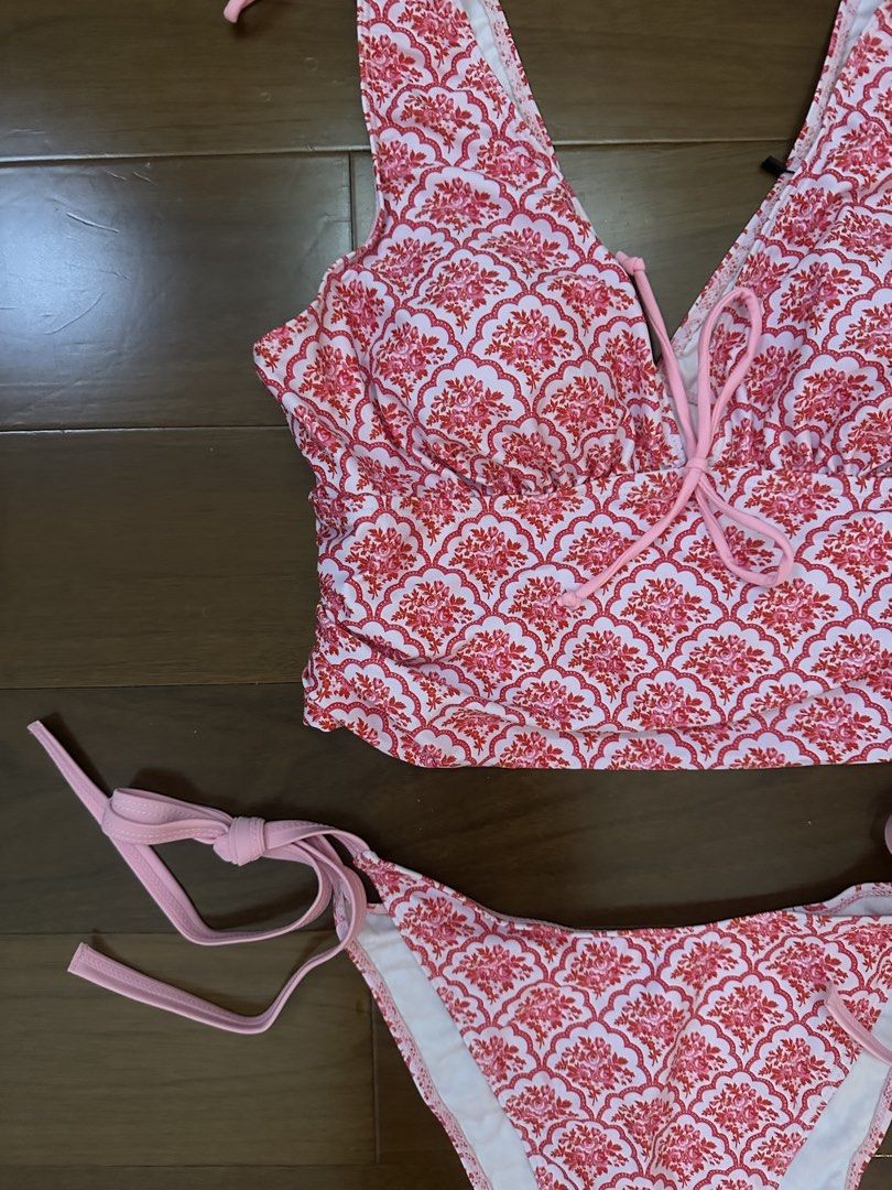ROMWE Pink Floral Pattern Tankini Bikini Set (Category: Bikinis & Swimsuits) located in Marikina City. Submitted by blk1012_ (Listing ID 1468223881, Image 2). Description: - Brand: ROMWE - Item: Pink and red floral damask bikini set (Two-piece swimsuit) - Size: 0XL - Condition: Brand new with original tags, never worn - Features: Tankini top with adjustable tie straps and matching side-tie bottoms.