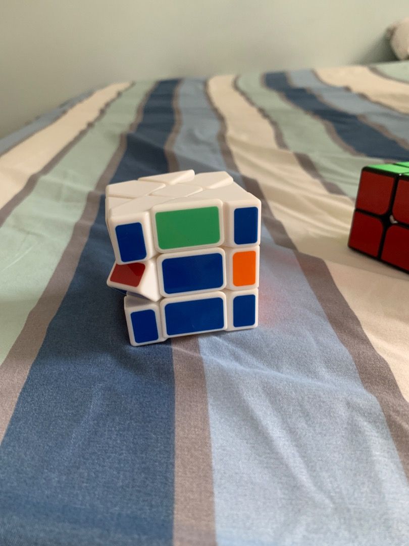 Rubik cube bundle (Category: Board Games & Puzzles) located in Singapore. Submitted by i_love_cubing (Listing ID 1468119366, Image 4). Description: There is gan 11 1 magnet and non magnetic 2x2 A force cube and a normal for f2l practice A random shape shifting cube Can nego.