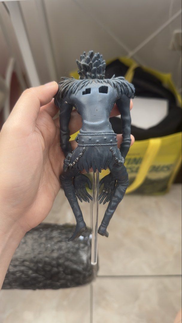 RYUK DEATH NOTE (Category: Designer & Blind Box Toys) located in Quezon City. Submitted by toyyytopia (Listing ID 1468218358, Image 2). Description: As is. linisin nyo na lang wysiwyg.