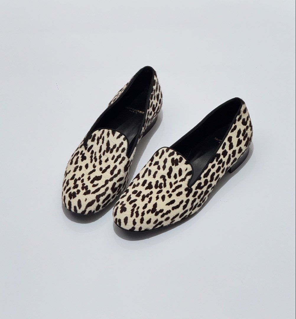 Saint Laurent loafers (Category: Loafers) located in Quezon City. Submitted by byuklph (Listing ID 1468238412, Image 3). Description: Auth💯size36.5 Excellent condition Minimal signs of used No inclusion .