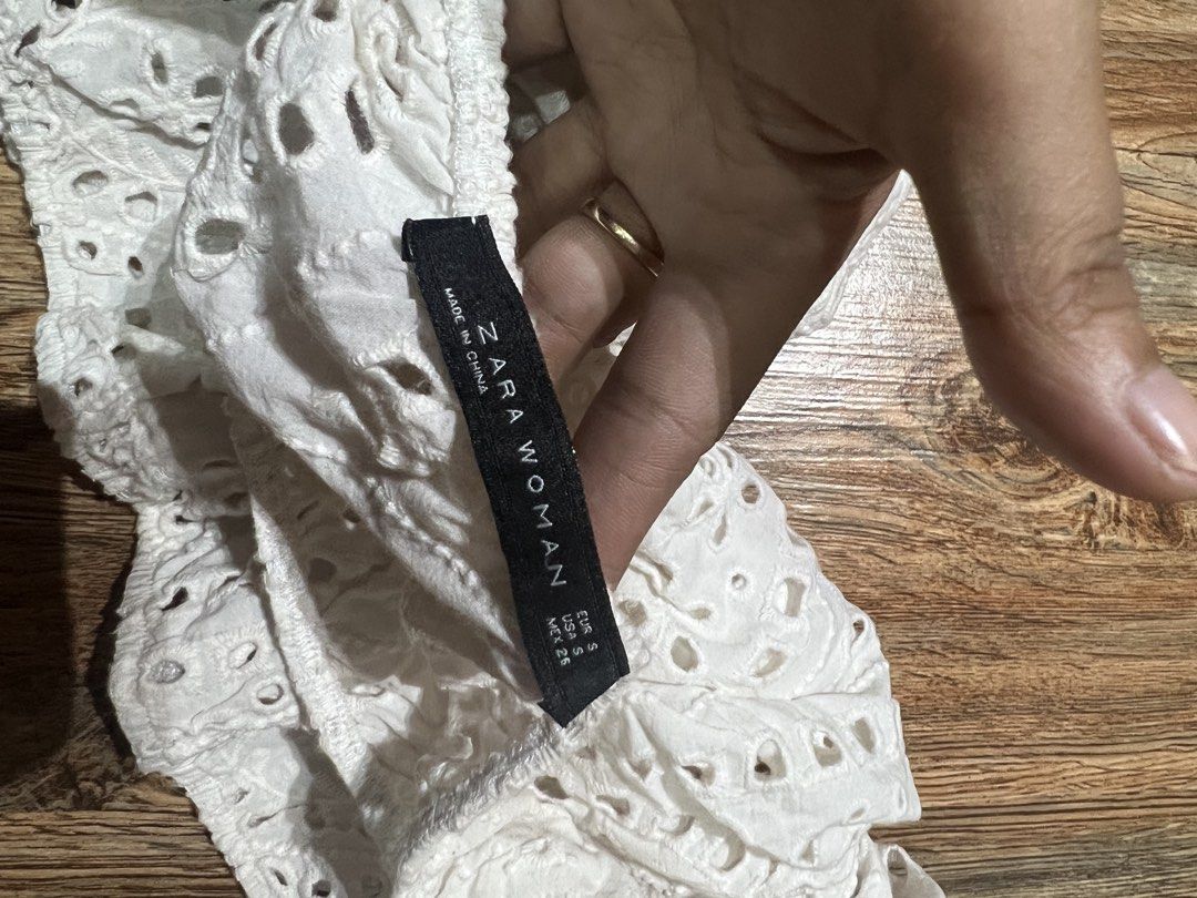Sale‼️ zara eyelet (Category: Blouses) located in San Jose del Monte. Submitted by senorita_wella (Listing ID 1468072498, Image 3). Description: Need wash.