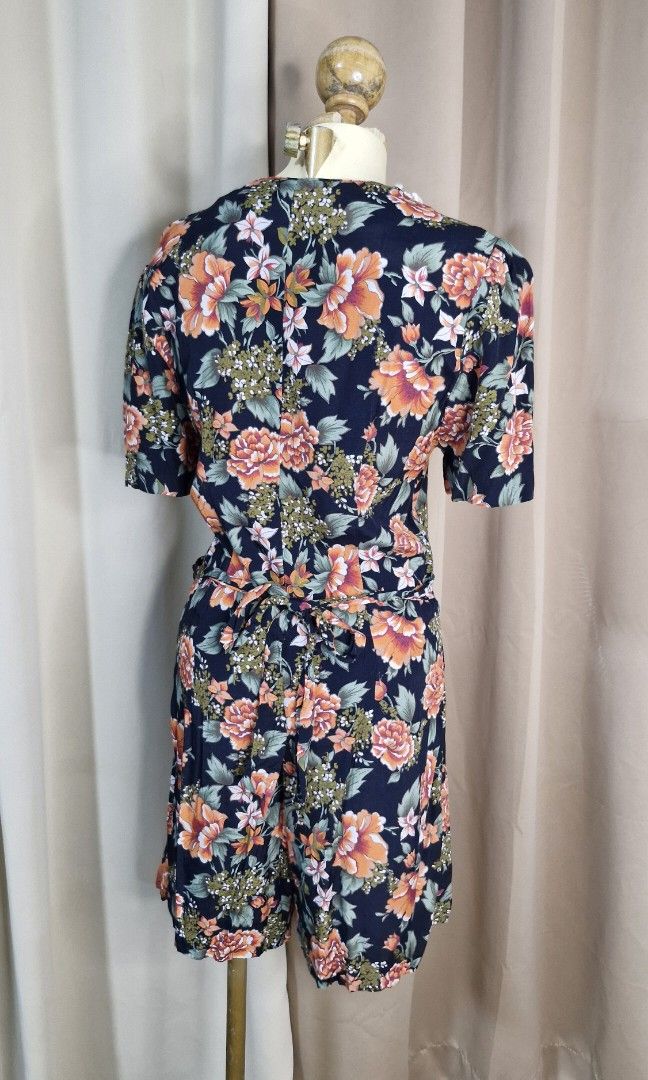 SALE‼️M: Romper (Category: Rompers) located in Calabanga. Submitted by deniseallyson (Listing ID 1468114664, Image 3). Description: .