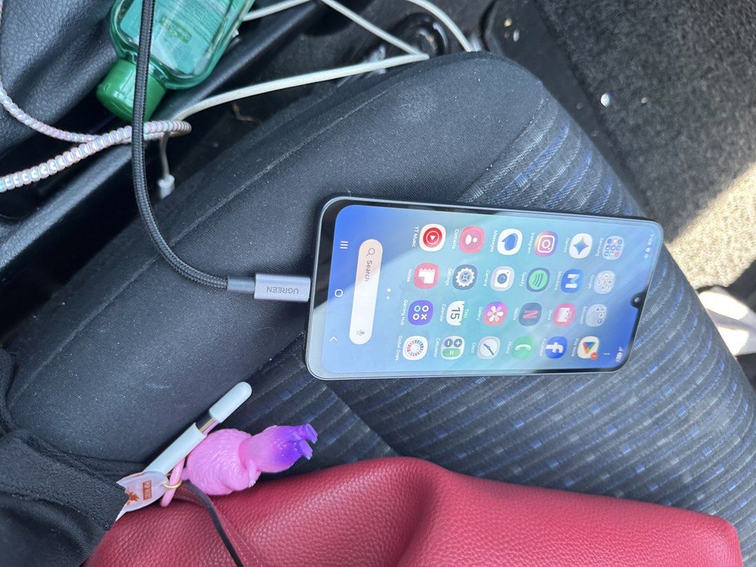SAMSUNG A17 5G (Category: Android Others) located in Muntinlupa City. Submitted by dws9j8vtm669546 (Listing ID 1468076550, Image 2). Description: - Brand: Samsung - Model: Galaxy A17 5G - Color: Black - Storage: 128GB - RAM: 4GB - Condition: Brand new in box - Features: 5G network ready, sleek modern design, expandable storage - Meetup Locations: Festival Mall Alabang, Carmona, Biñan, and San Pedro Laguna (no extra fee for these areas) NOT USED. 