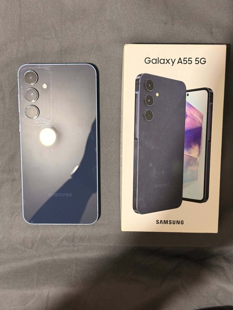 SAMSUNG A55 5G 256GB (Category: Samsung) located in Caloocan City. Submitted by jm18345 (Listing ID 1468061742, Image 1). Description: Samsung A55 5G 256Gb With box & case only Minimal scratches on back Open line & no repair history 📍South caloocan area Fix price, non negotiable..