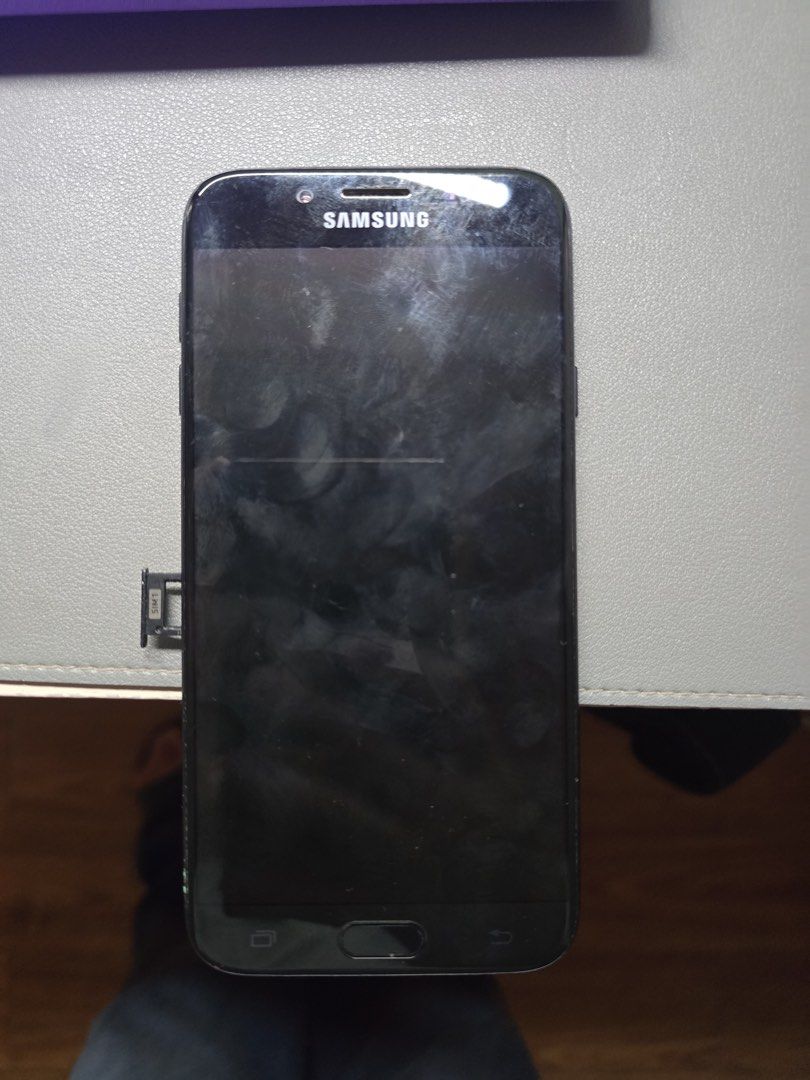 Samsung Galaxy J7 Pro 2017 (Category: Samsung) located in Manila. Submitted by milleshoppppp (Listing ID 1468141786, Image 1). Description: Samsung Galaxy J7 Pro/ Samsung Galaxy J7 2017 Condition: -not working anymore for Parts / Repair / Flash-Modding Project only -tactile click buttons, intact screens, and standard vintage surface scratches. Price: 800(still negotiable).