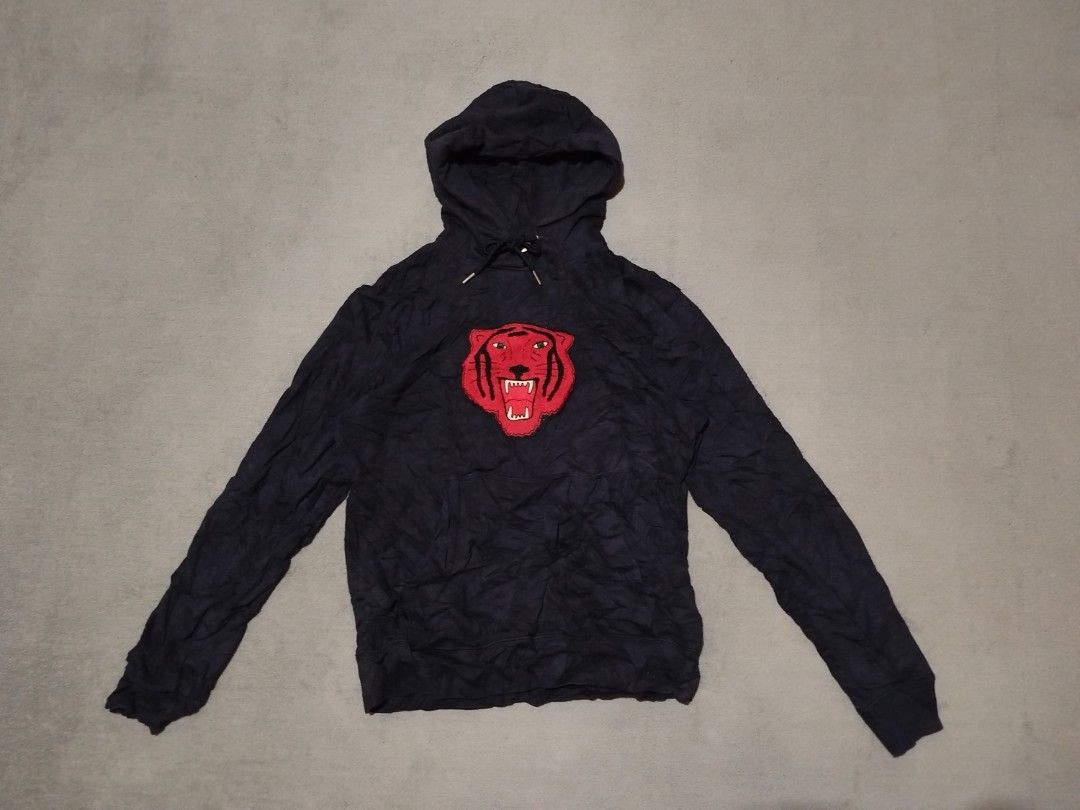 SANDRO TIGER PATCH HOODIE IN NAVYBLUE (Category: Looking For) located in Lipa City. Submitted by france01825 (Listing ID 1468233504, Image 1). Description: .