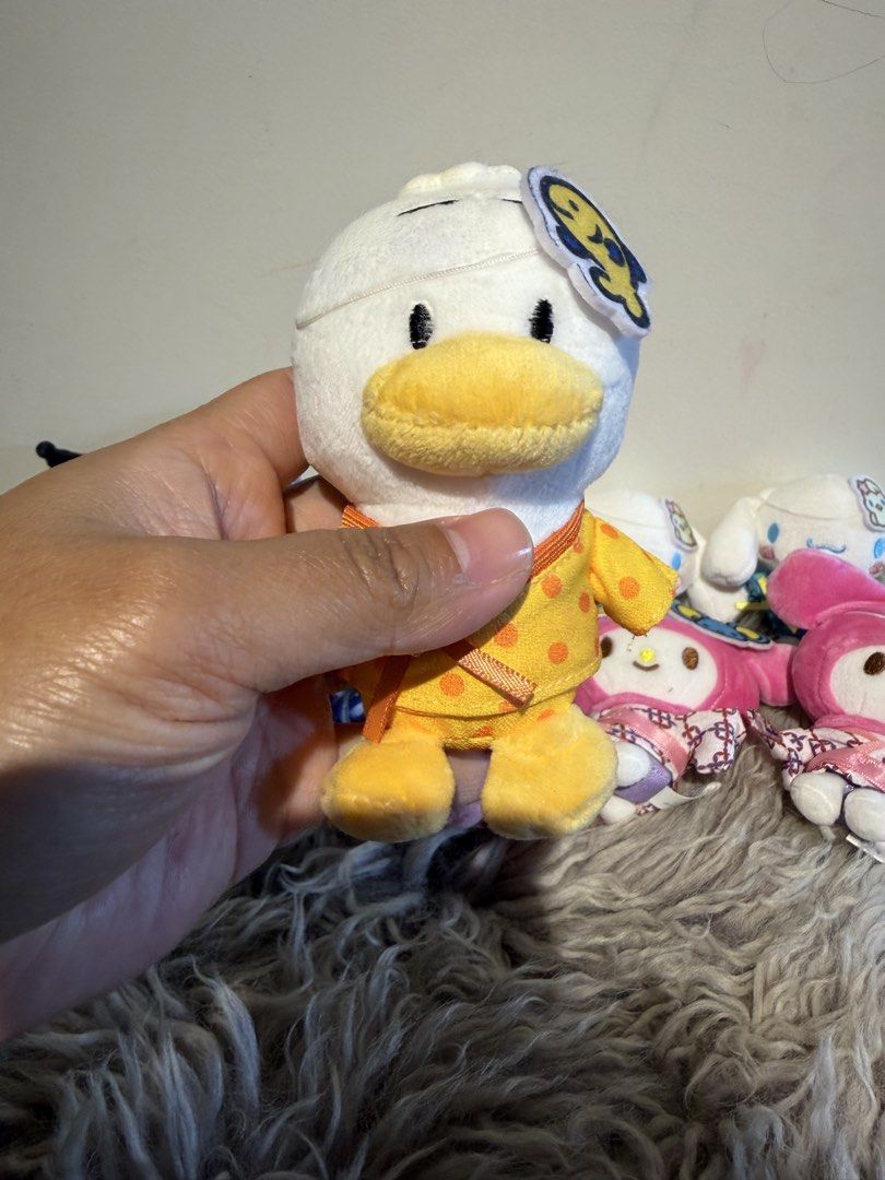 Sanrio set (Category: Plushies & Soft Toys) located in La Trinidad. Submitted by reeze_24 (Listing ID 1468272805, Image 3). Description: .