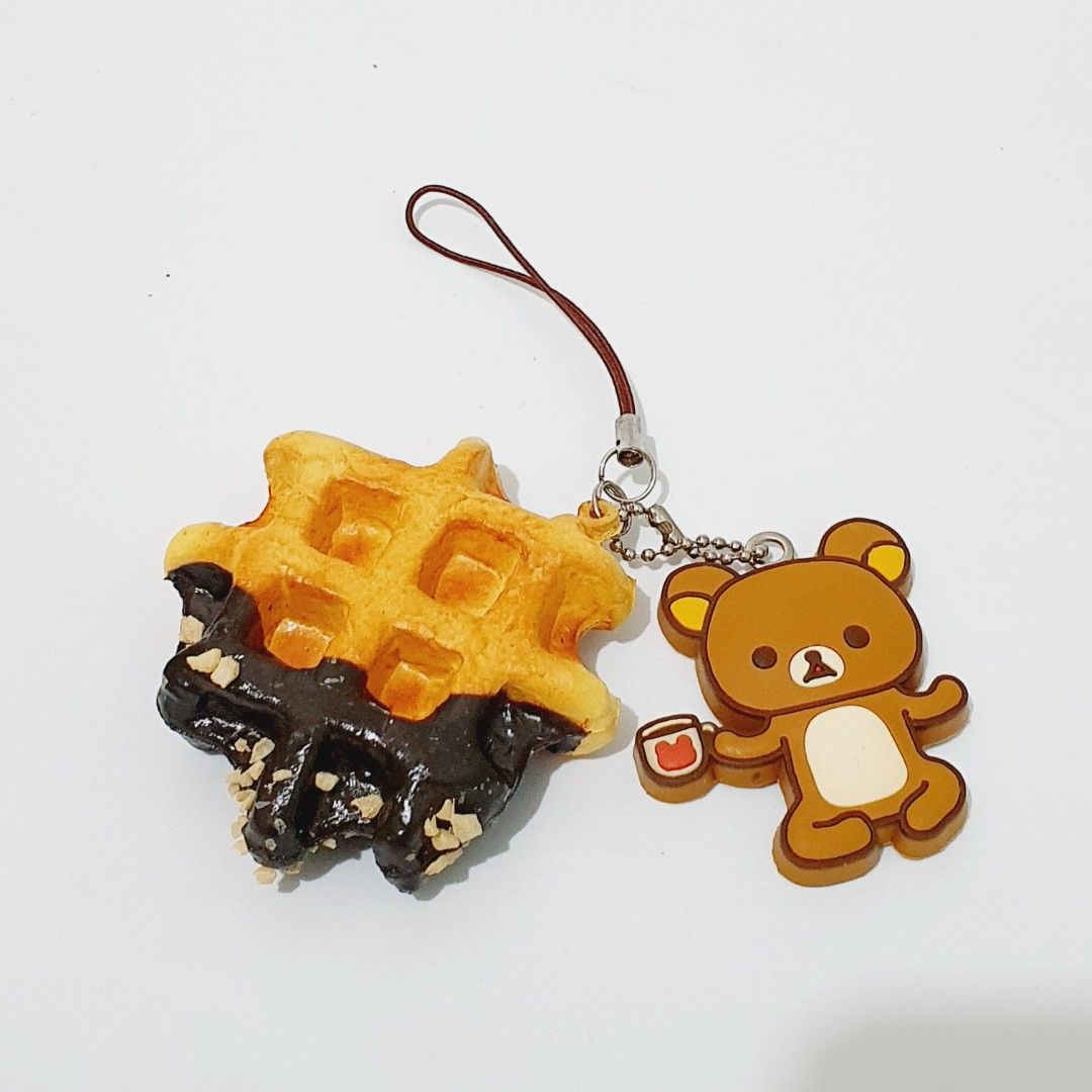 San-x Rilakkuma Squeeze Waffle Rubber Keychain Charm (Category: Character Goods) located in Taytay. Submitted by kyo.mono (Listing ID 1468239446, Image 1). Description: 💟Follow us on IG: kyo.mono for faster replies TikTok: kyo.mono_ for videos and review Brand new Auth from Japan Actual photo posted 2008 Release Rare Retro.