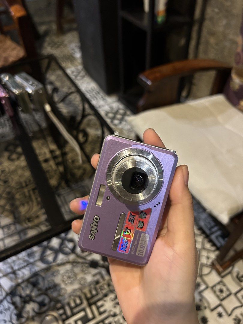 Sanyo E1075 digicam digital camera (Category: Cameras) located in Lagonoy. Submitted by nadayojiii (Listing ID 1468206977, Image 3). Description: no functional issues all working.