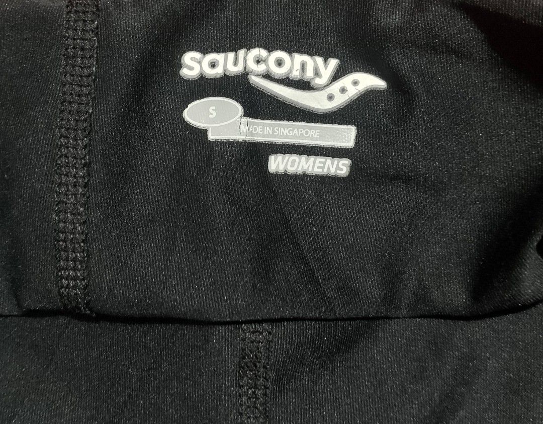 Saucony Athletic Skirt (Category: Activewear) located in Davao. Submitted by thrifttayo (Listing ID 1468210131, Image 2). Description: Color: Gray/Pink Small on tag W 27-29 L 12.5 No Issue Excellent Condition .