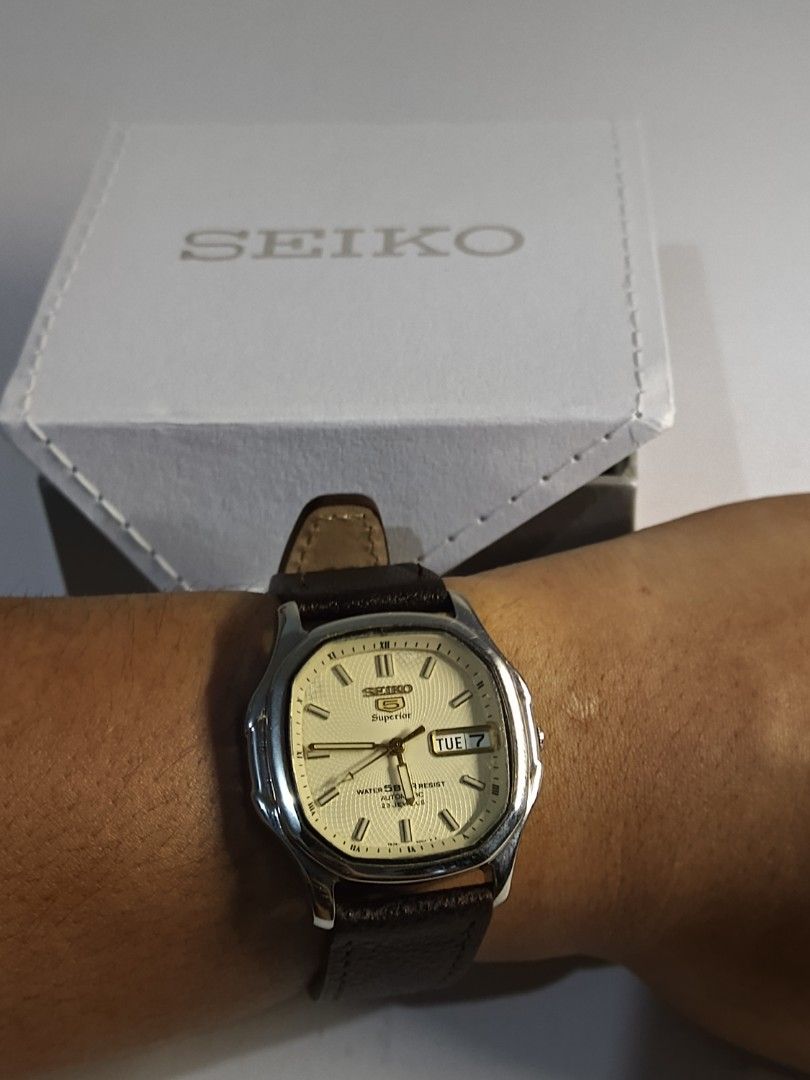 Seiko 5 Rare piece (Category: Luxury Accessories) located in Manila. Submitted by warmdeer.4acc73 (Listing ID 1468240043, Image 3). Description: Automatic Watch Rare Seiko Superior Tank S01244 w/ box and free strap.