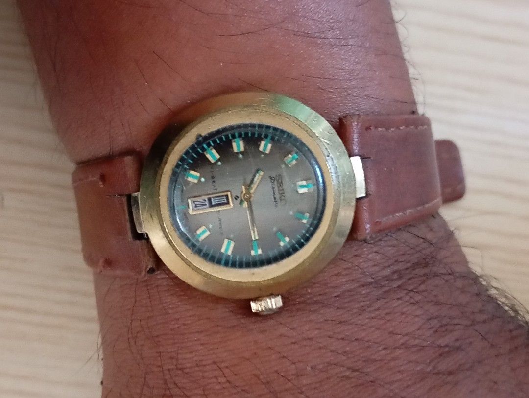 Seiko automatic VTG (Category: Women's Watches) located in Las Pinas. Submitted by quick_deals_great_finds2 (Listing ID 1468128039, Image 3). Description: Original vintage automatic Good working condition.
