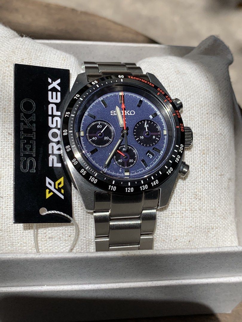 Seiko Prospex SSC815P1 Speedtimer Brand new!!! (Category: Men's Watches) located in Paranaque City. Submitted by waldynazz (Listing ID 1460424968, Image 2). Description: For sale only! Brand new! Original 101% Seiko Prospex SSC815P1 Speedtimer Complete inclusions Complete Original links / never delinked and never worn / still factory condition 101% Authentic - 2x money back if proven fake/counterfeit 39mm / Solar powered quartz Strictly for picku