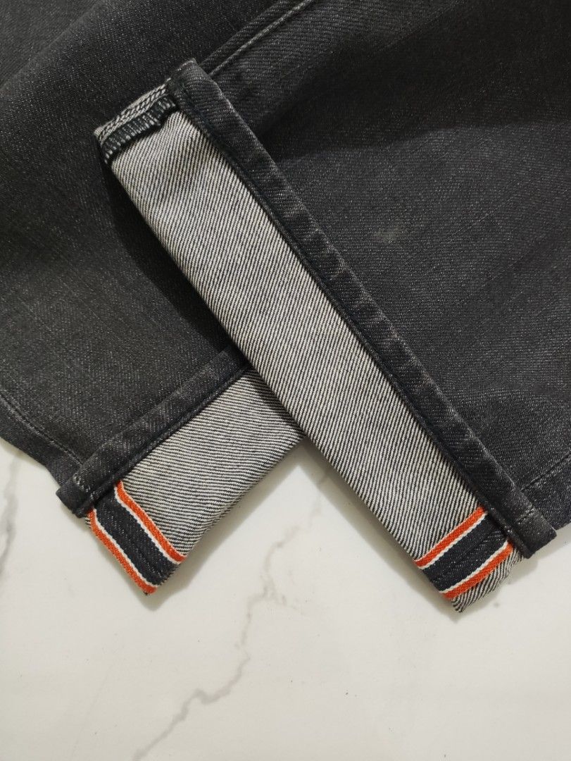 Selvedge Pants (Category: Jeans) located in Maria Aurora. Submitted by pewpewww22 (Listing ID 1468169592, Image 3). Description: waist 34 inch length43 inch hem 8.5 inch minimal distress.