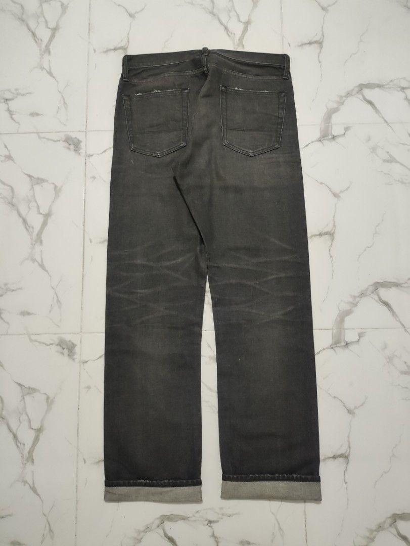 Selvedge Pants (Category: Jeans) located in Maria Aurora. Submitted by pewpewww22 (Listing ID 1468169592, Image 2). Description: waist 34 inch length43 inch hem 8.5 inch minimal distress.