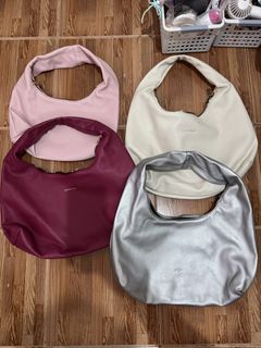 (Category: ) located in . Submitted by sundayclothing (Listing ID 1468064184, Image 1). Description: .