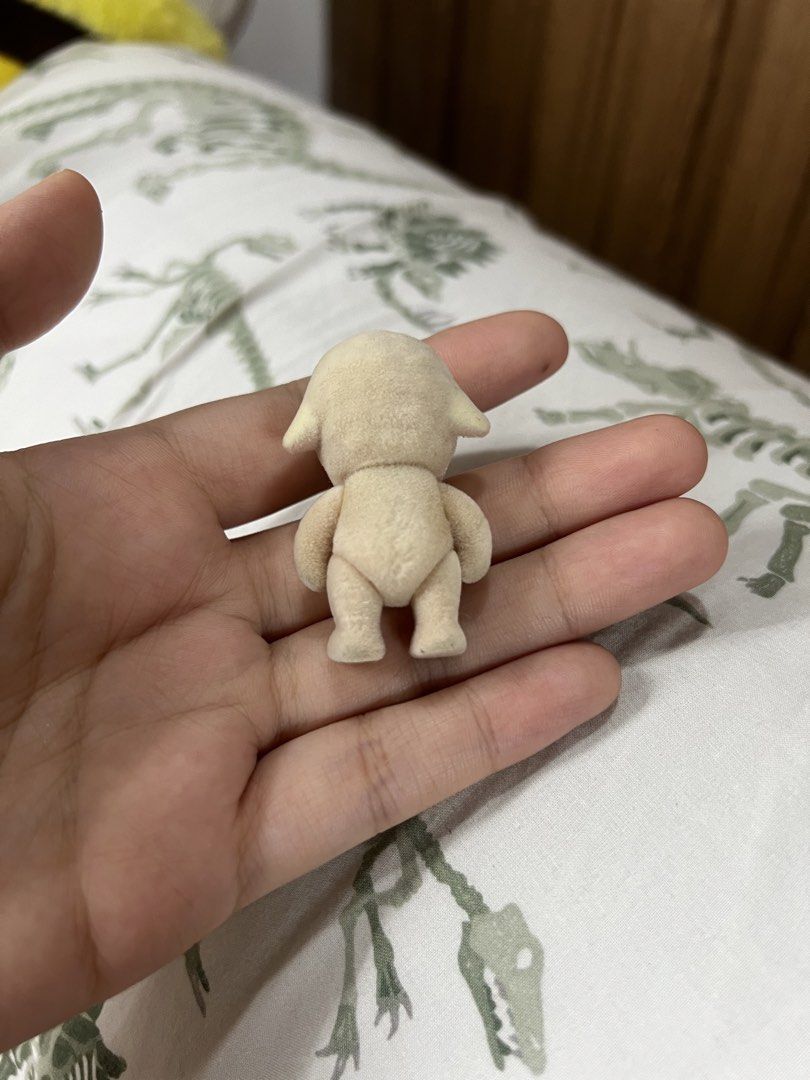 Sheep Sylvanian Family (Category: Kids Toys) located in Cainta. Submitted by chainm (Listing ID 1468060577, Image 2). Description: X SENSI Face is dirty and so does the feet.