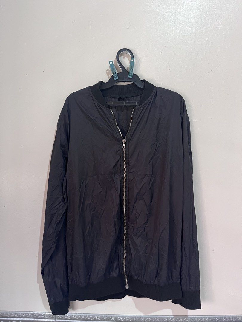 Shein Black Jacket (Category: Coats, Jackets and Outerwear) located in Manila. Submitted by serra_shop (Listing ID 1468204458, Image 2). Description: Shein Cool fabric Water proof S-Large Location: Pampanga Courier: J&T.