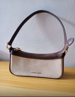 (Kategori: ) berada di . Dikirim oleh elang.clique (ID iklan 1468111515, Gambar 1). Deskripsi: .