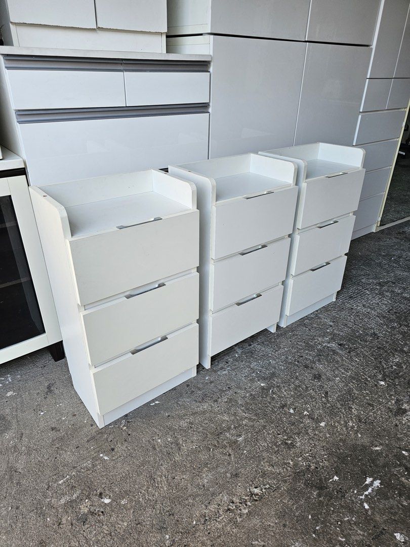 Side Drawers (Category: Shelves, Cabinets & Racks) located in Quezon City. Submitted by ledamadel (Listing ID 1468060492, Image 3). Description: Side Drawers ‼️₱2,800 each‼️ ✔️ L-17.5 H-33.5 W-11.5 inches 📐 ✔️3 Drawers 🗄 ✔️Compress & Plywood Back 🪵 ✔Scratches As-is! 👌 Location: 40 Aplaya St Napocor Vill. Tandang Sora Quezon City. For inquiry please Pm us or Call. 09066885859 Please like our page thanks! 👇👇👇👇 KMA O’shop #japansurplus #kmao