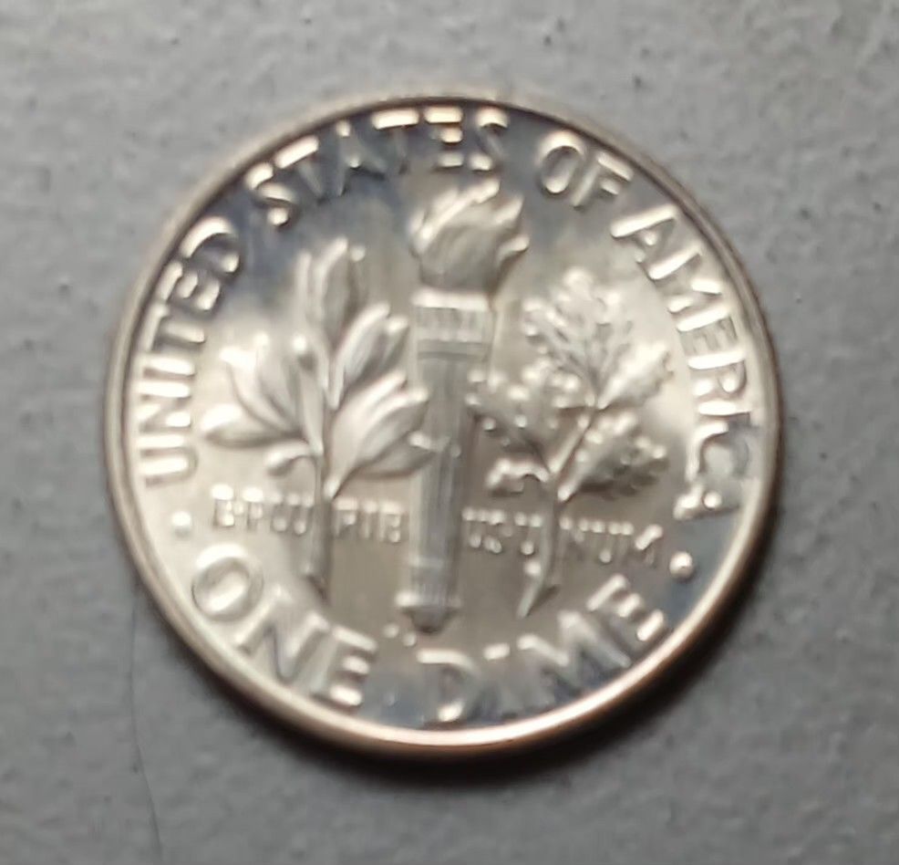 Silver coins 1 dime 1947 (Category: Currency) located in Lipa City. Submitted by MAGBABALOT7 (Listing ID 1468141545, Image 2). Description: uncirculated condition.