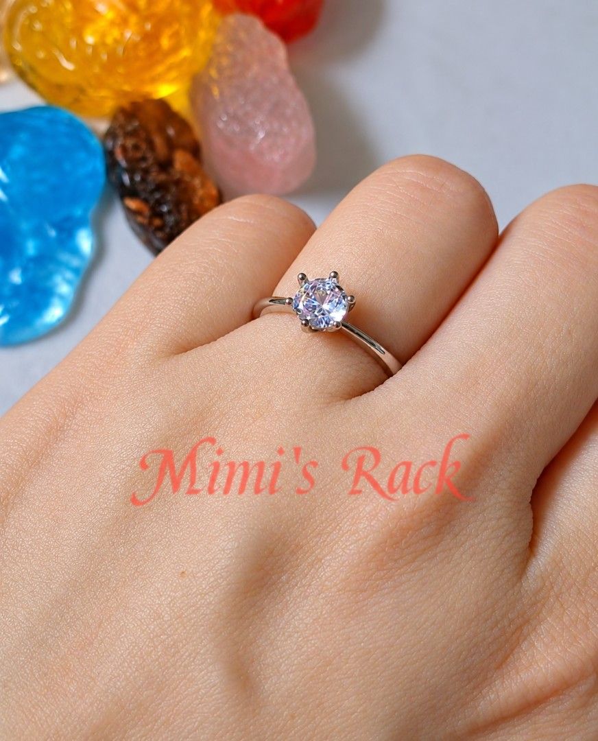 SIMPLE MOISSANITE RING (Category: Rings) located in Taguig. Submitted by mimisrack (Listing ID 1468175517, Image 3). Description: 💎WHAT IS MOISSANITE?💎 Moissanite is a diamond simulant made of silicon carbide. A diamond simulant is a stone that has a similar appearance to a diamond but is not a real diamond. It is very difficult to tell apart a diamond & moissanite, making moissanite a common diamond alternative. 🧿 adjustable 🧿 diamond size: 