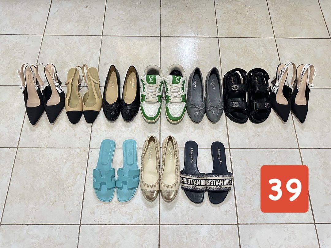 Size 39 (Category: Flats & Sandals) located in Marikina City. Submitted by georgiaprelovestuff (Listing ID 1468173184, Image 1). Description: size 39 PLEASE READ BEFORE MAKING AN OFFER: 🔹No inclusions since this is preloved 🔹NO to low ballers please 🔹NO meetups due to busy schedule 🔹If you make an offer, please get the item let's not waste each other's time 🔹NO return NO exchange NO cancellation 🔹Please manage your expectation since all ite