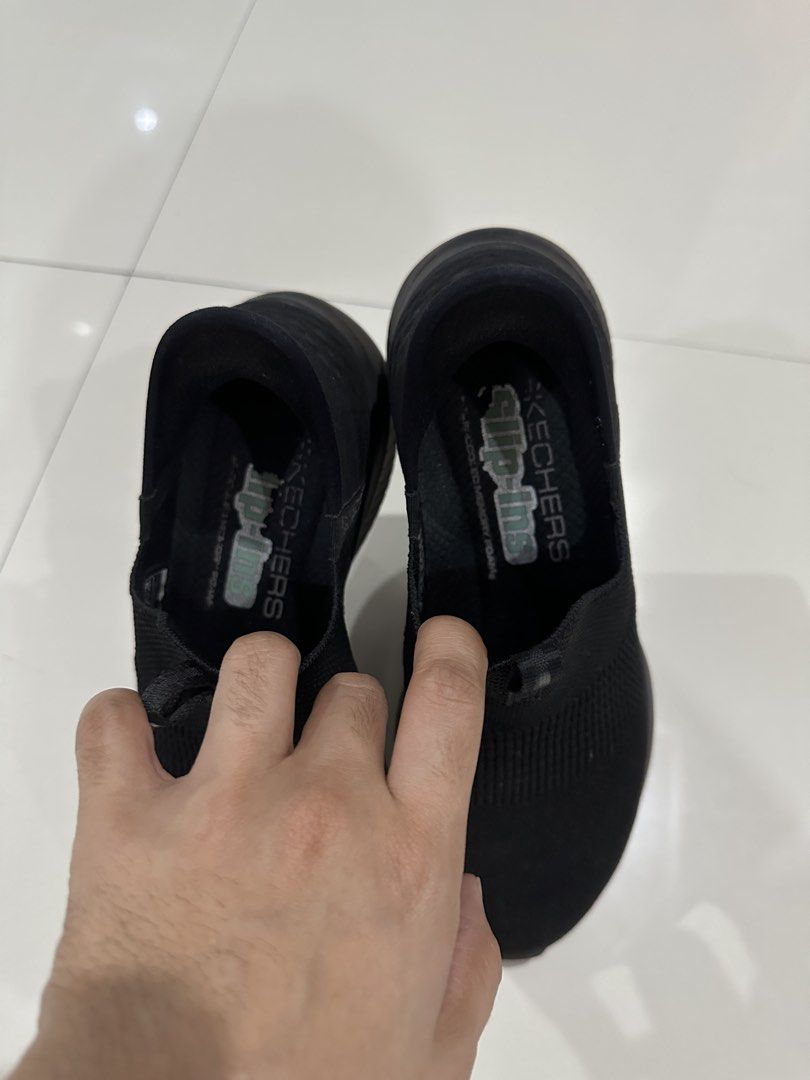 Skechers All Black Slip In (Category: Sneakers) located in Paranaque City. Submitted by sorajapanluxshoppe (Listing ID 1468059312, Image 2). Description: Sckechers Slip In All Black Shoes rfs : bit small size 7 needs bit of cleaning (will clean it before shipping) .