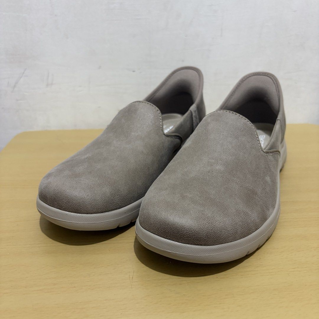 Skechers SIZE 7 Womens (Category: Sneakers) located in Manila. Submitted by heyadia (Listing ID 1468180954, Image 2). Description: BRAND NEW - Brand: Skechers - Model: Slip-Ins On-The-Go Flex - Color: Taupe - Size: US 7 / EUR 37 / UK 4 / 24 cm - Features: Hands-free slip-on design, 100% vegan, and machine washable - Perfect for everyday wear and utmost convenience - NOT FOR WIDE FEET - LAST PRICE POSTED.