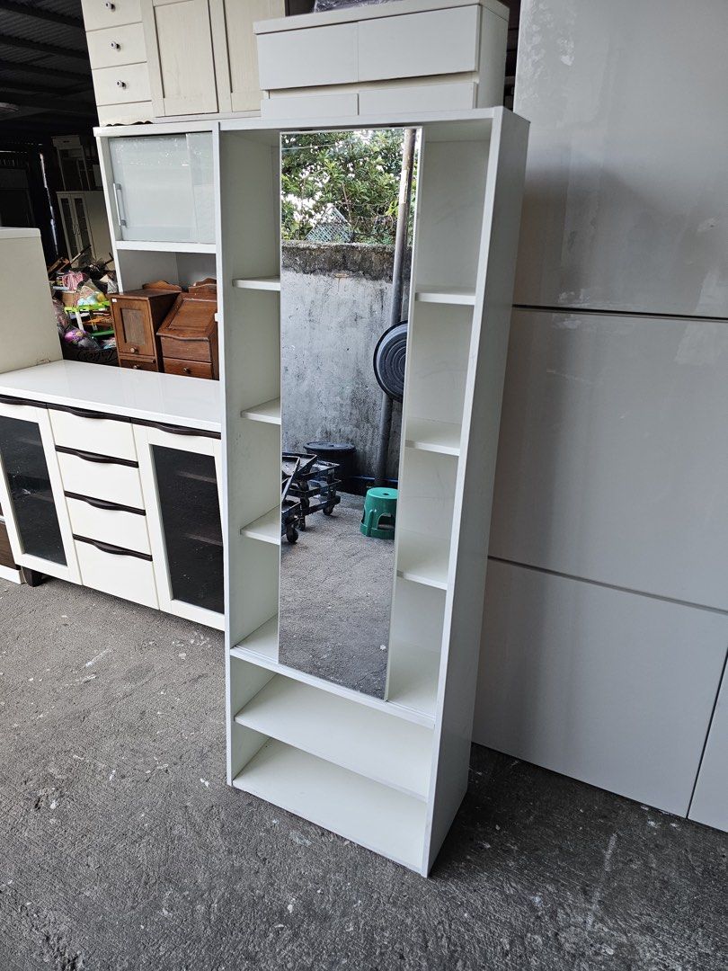 Sliding Mirror Cabinet ‼️ (Category: Shelves, Cabinets & Racks) located in Quezon City. Submitted by ledamadel (Listing ID 1468114484, Image 3). Description: Sliding Mirror Cabinet ‼️₱5,800‼️ ✔️L-23.5 H-65 W-12 inches 📐 ✔️Compress & Plywood Back 🪵 ✔Scratches As-is! 👌 Location: 40 Aplaya St Napocor Vill. Tandang Sora Quezon City. For inquiry please Pm us or Call. 09066885859 Please like our page thanks! 👇👇👇👇 KMA O’shop #japansurplus #kmaosh