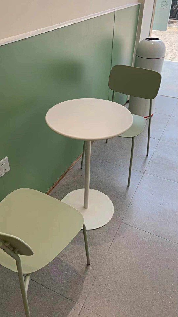 Slim Coffee Table (Category: Tables & Sets) located in Valenzuela. Submitted by jhagonzales (Listing ID 1468204130, Image 1). Description: .