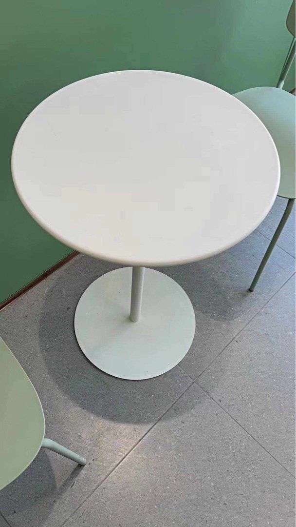 Slim Coffee Table (Category: Tables & Sets) located in Valenzuela. Submitted by jhagonzales (Listing ID 1468204130, Image 2). Description: .