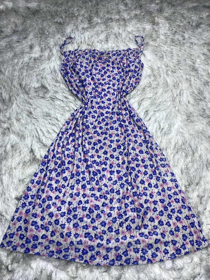 Slip lingerie (large/ xl) (Category: Undergarments & Loungewear) located in Manila. Submitted by csjlgen (Listing ID 1468111978, Image 1). Description: .
