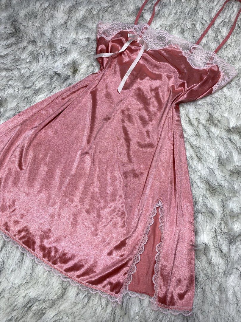 Slip lingerie (medium/large) (Category: Undergarments & Loungewear) located in Manila. Submitted by csjlgen (Listing ID 1468106379, Image 3). Description: .